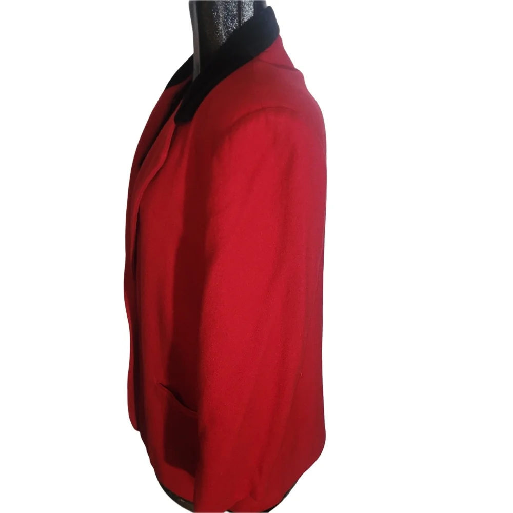 Sag Harbor Vintage 90's Red 100% Pure Wool Blazer with Black Collar Size 12 - Picture 5 of 7